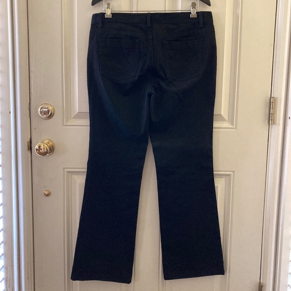 Ann Taylor Women's Modern Fit Boot Cut Black Jeans/Lindsay Waist/Size 8 - Picture 2 of 3